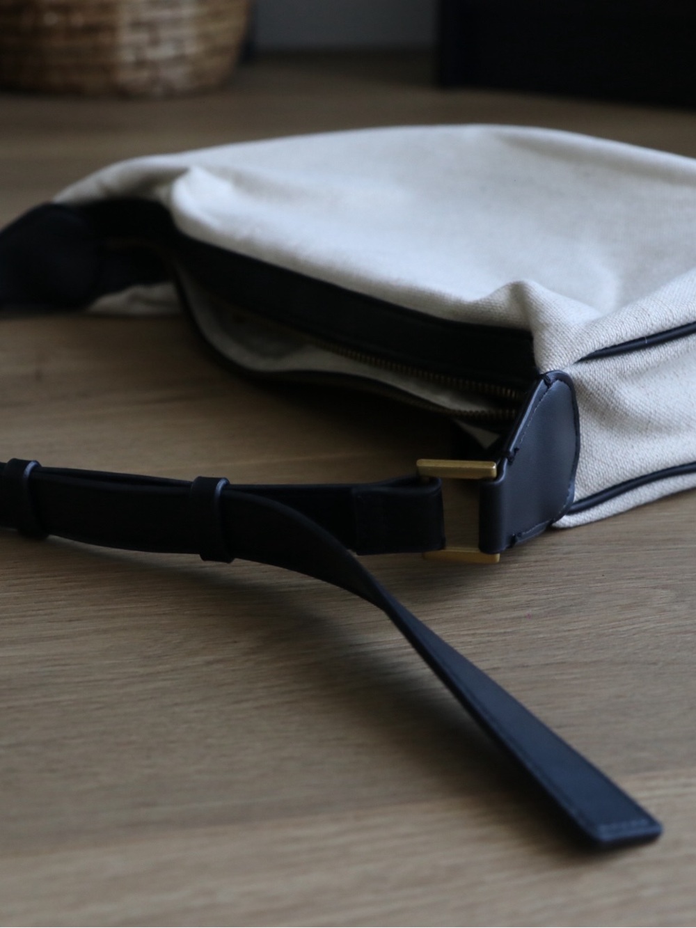 Zara Linen Cotton Oval Hobo Shoulder Bag Cream Black - Picture 14 of 15